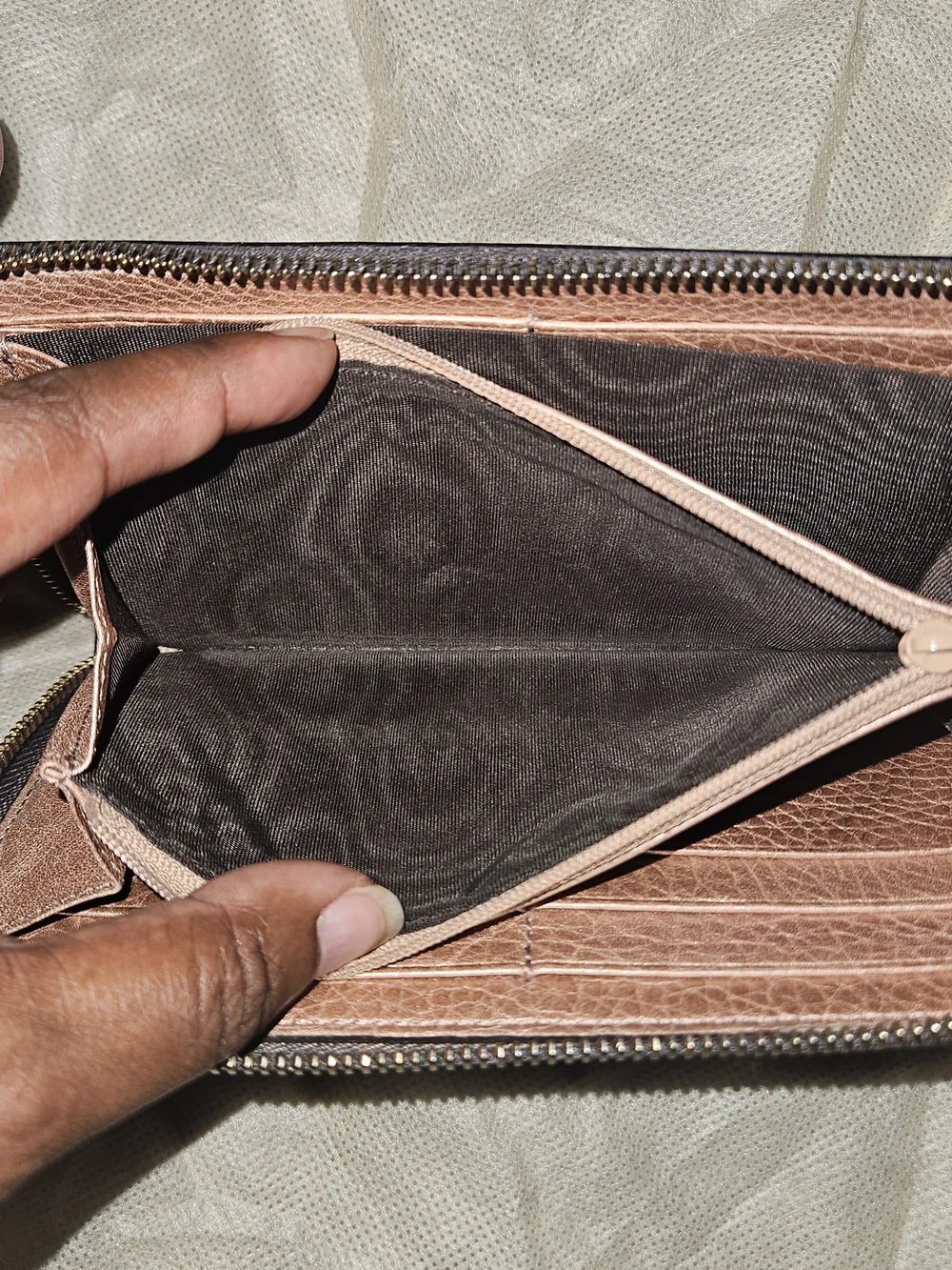 Gucci Double G Zip Wallet with Tassel